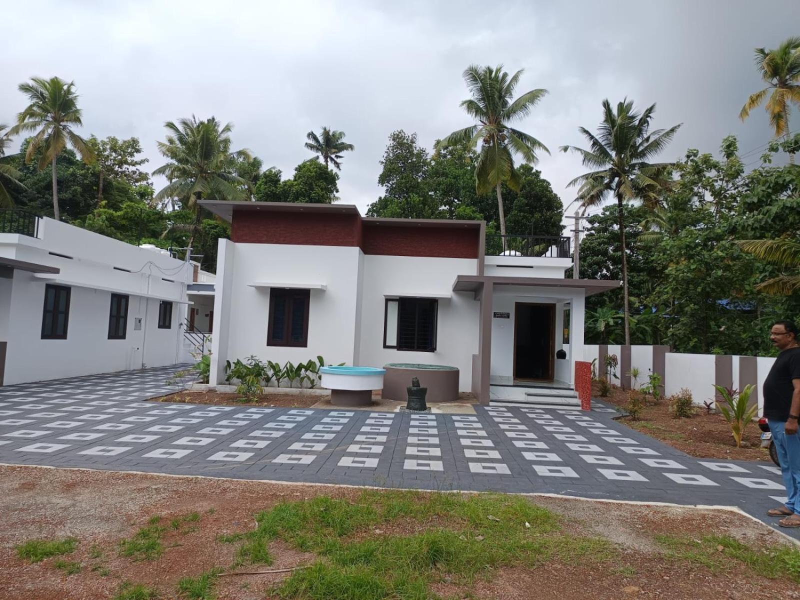 ורקלה Aadhi Villa מראה חיצוני תמונה